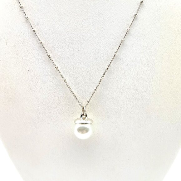 Vintage Pearl Drop Pendant on Delicate Silver Tone Chain Necklace - Picture 3 of 4